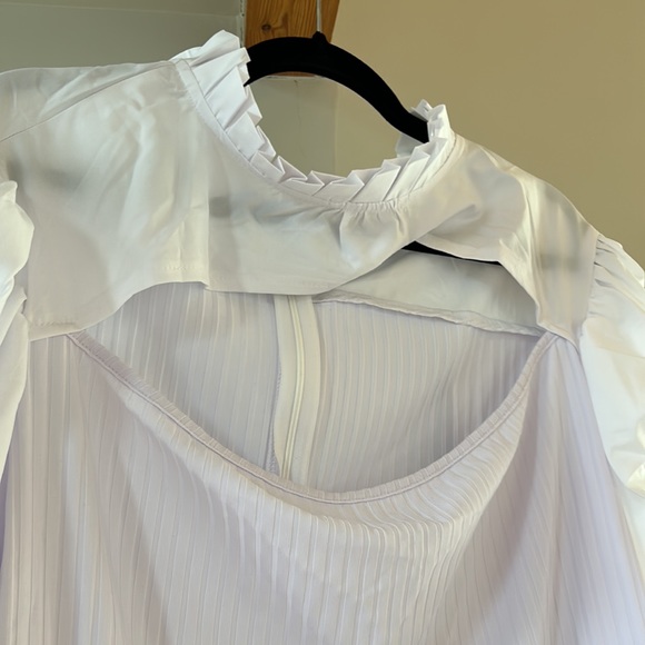 XPLUSWEAR White blouse, new never been worn, ordered 2 by mistake - Picture 5 of 7